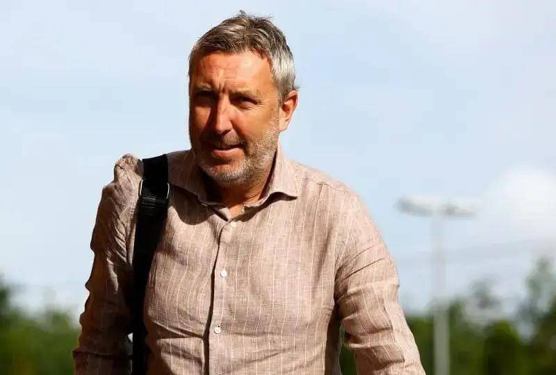 官宣！英国豪门同日换帅，比曼联还已经，主教练和总监同时离开